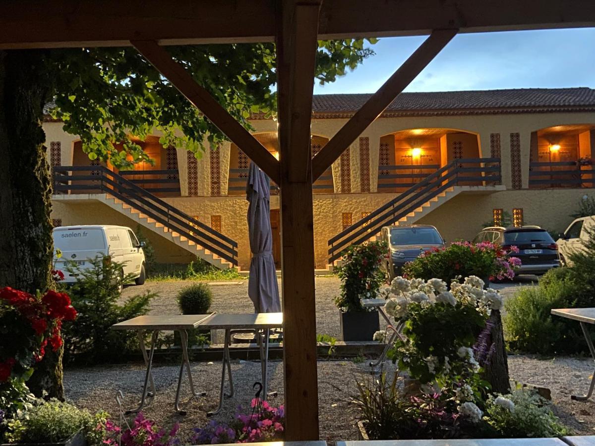 Logis L'Auberge Du Gros Silly-sur-Nied Dış mekan fotoğraf