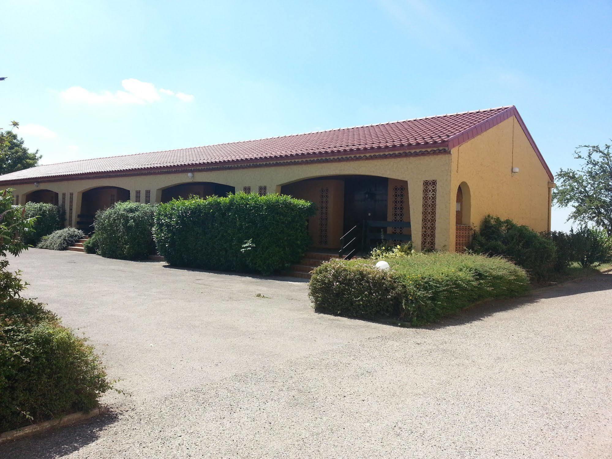 Logis L'Auberge Du Gros Silly-sur-Nied Dış mekan fotoğraf